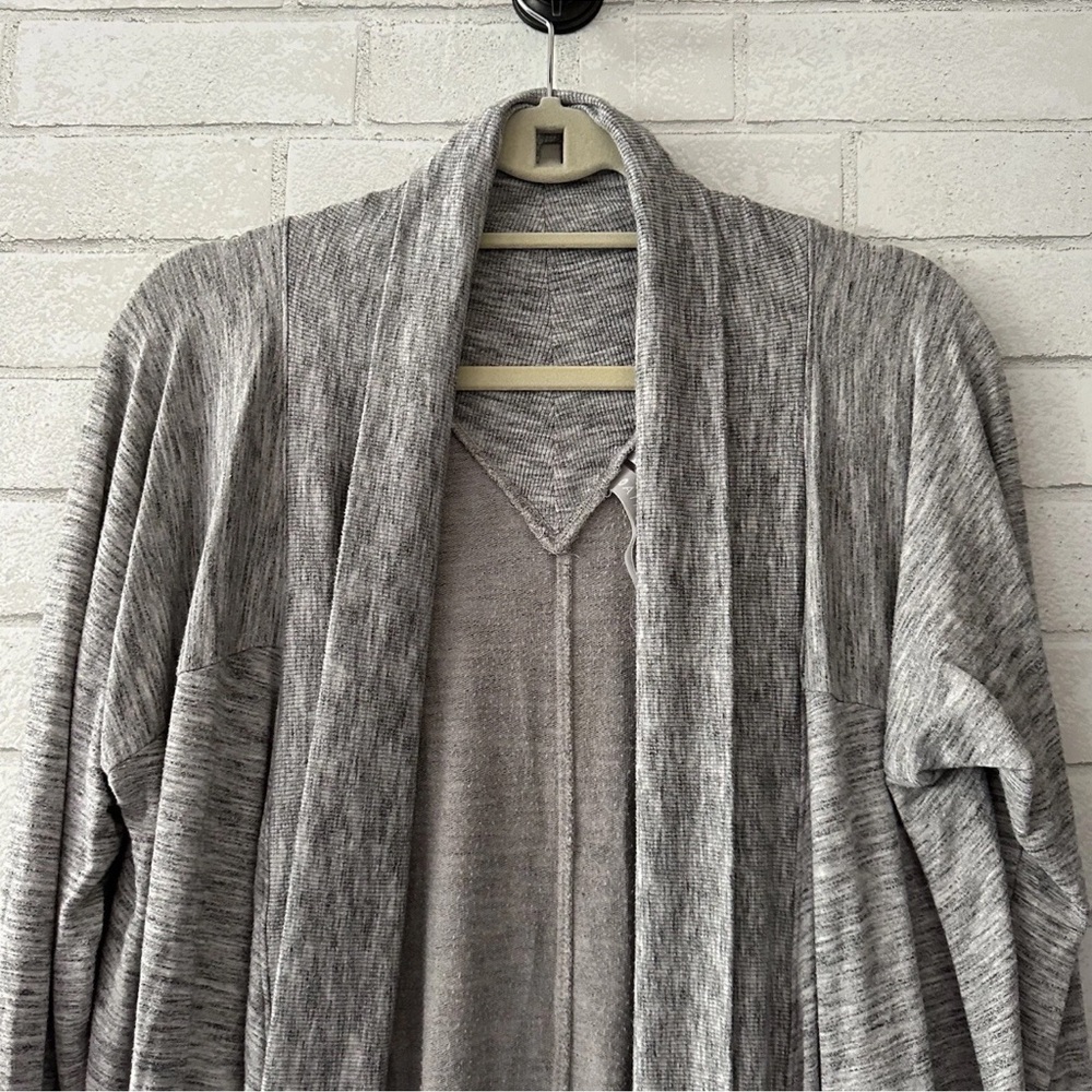 Athleta women’s cardigan wrap open front Heather Gray Long Sleeve worn once